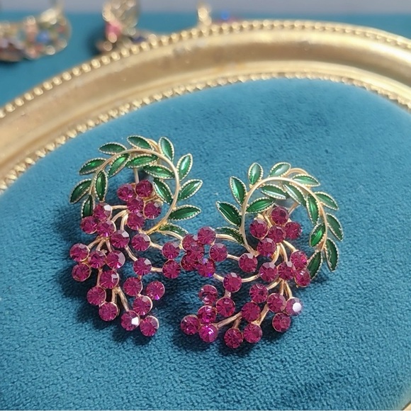 Kirks Folly Gold Tone Purple Grape Rhinestone Stud Earrings NWOT - Picture 11 of 12